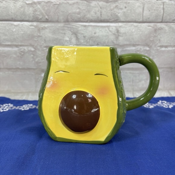 Boston Warehouse Other - Boston Warehouse 3D Hand Painted Avocado Coffee Mug 10-12oz
